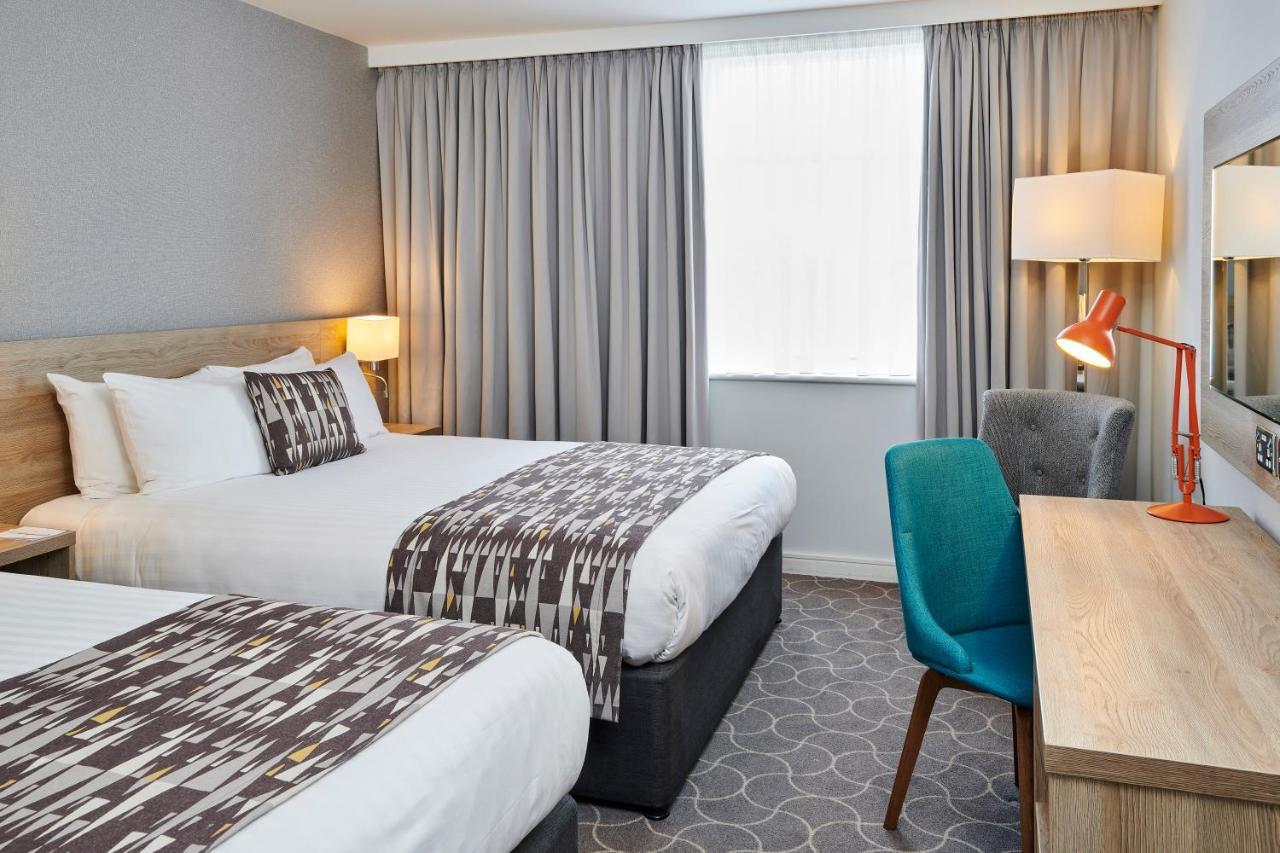 Holiday Inn Ellesmere Port/Cheshire Oaks By Ihg Екстериор снимка
