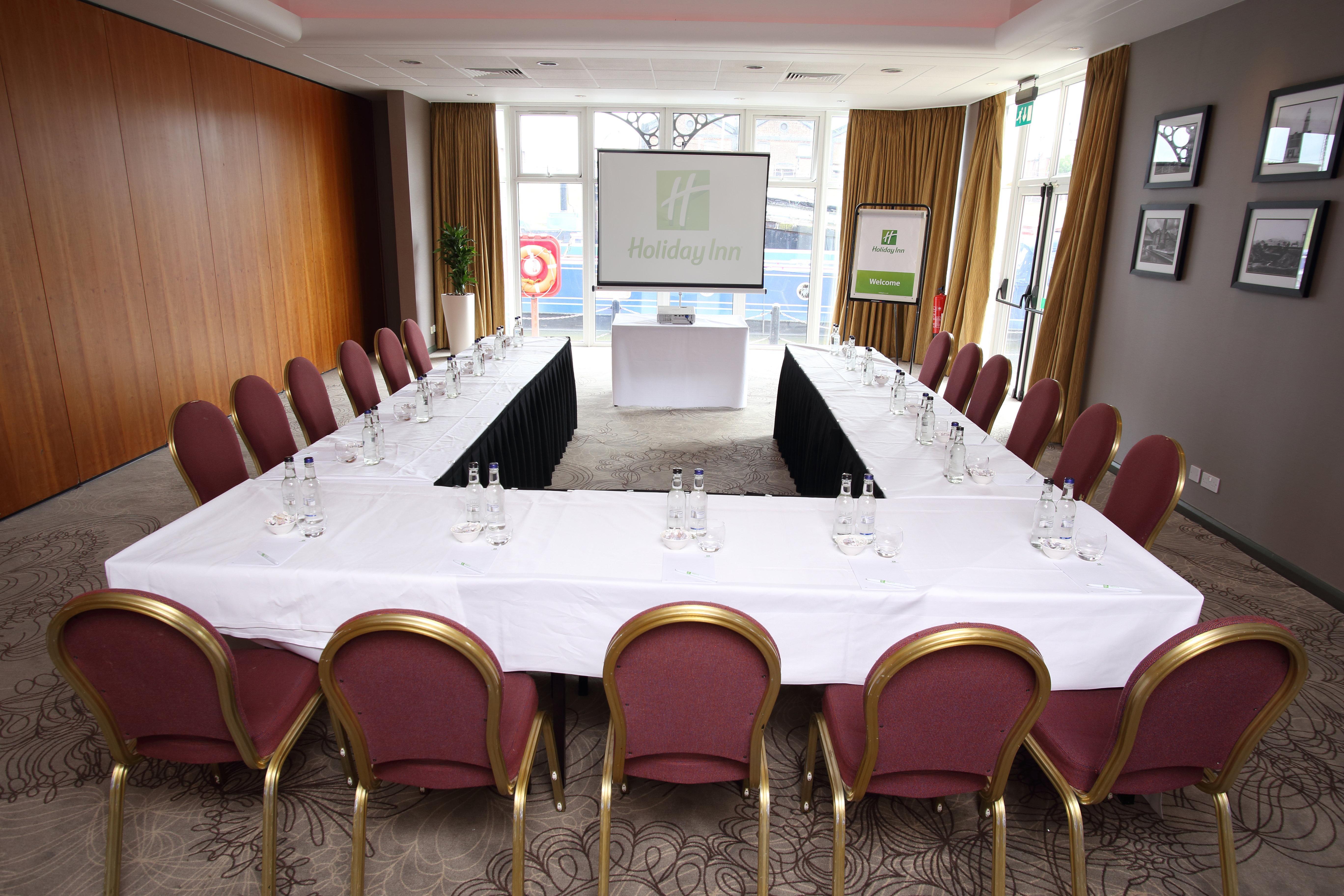 Holiday Inn Ellesmere Port/Cheshire Oaks By Ihg Екстериор снимка