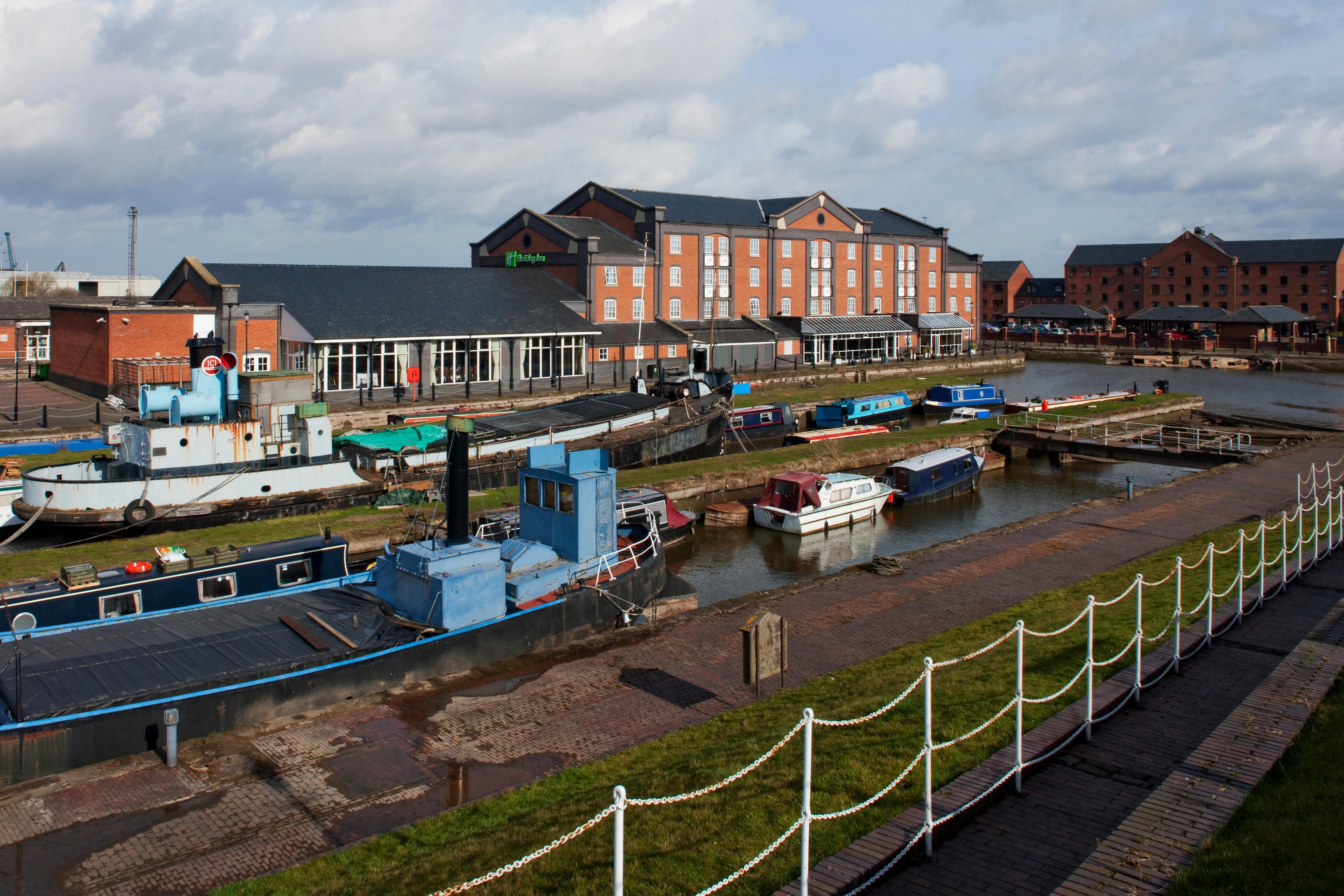 Holiday Inn Ellesmere Port/Cheshire Oaks By Ihg Екстериор снимка