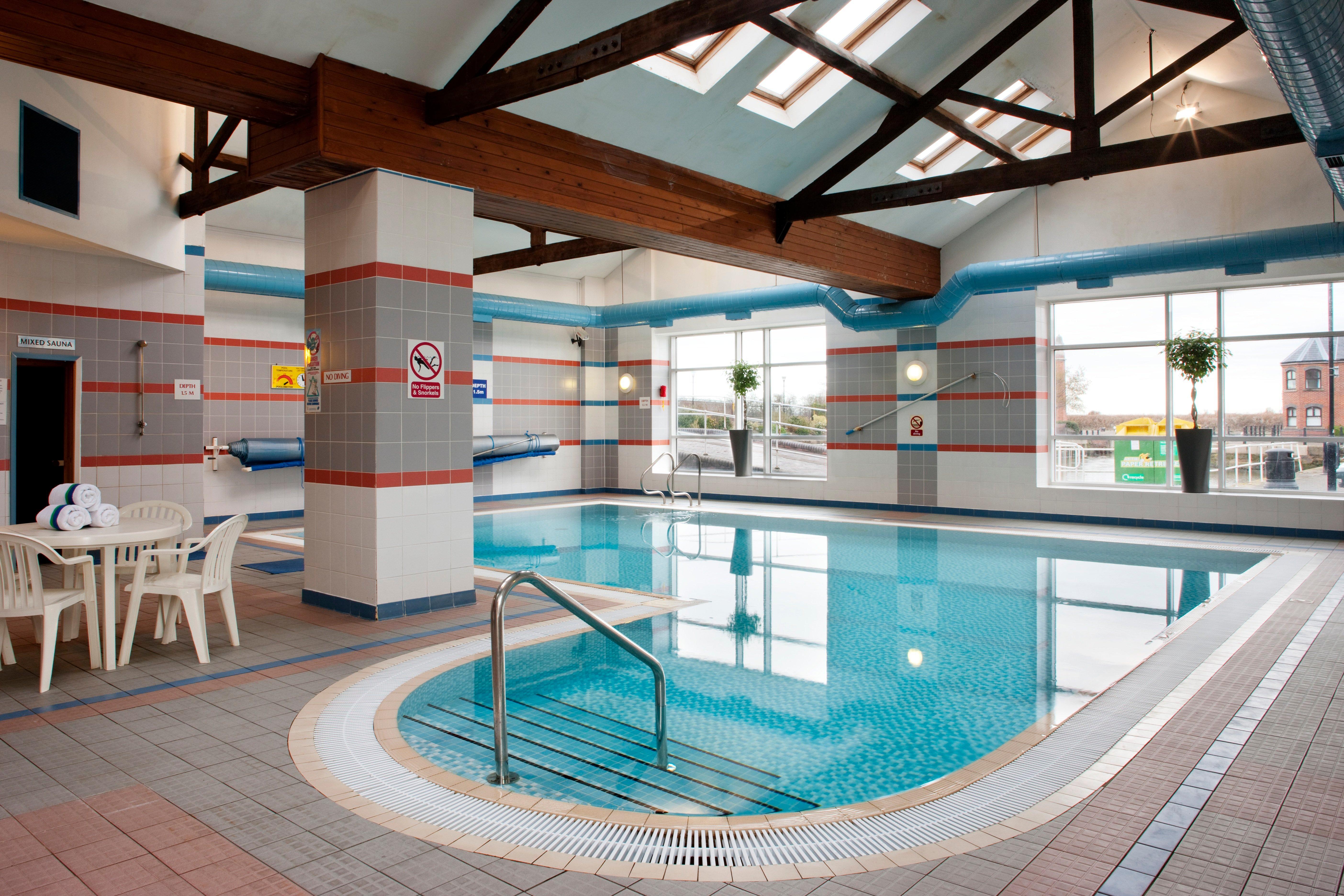 Holiday Inn Ellesmere Port/Cheshire Oaks By Ihg Екстериор снимка